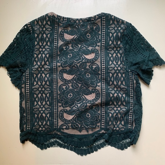 Green and nude crop top - Picture 2 of 2